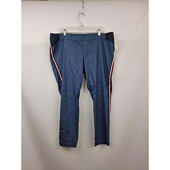 Old Navy Ladies Maternity Pixie Pants NWT.   Medium Blue Denim, Size 16. - Picture 1 of 12